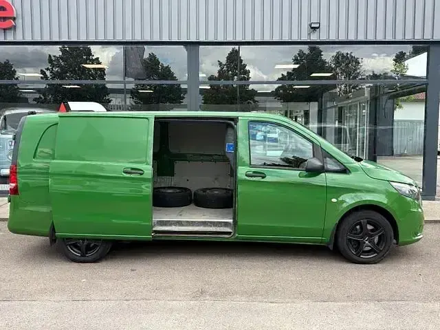 Gebraucht Mercedes Vito 136 PS (100 kW) 2016 Grün Van
