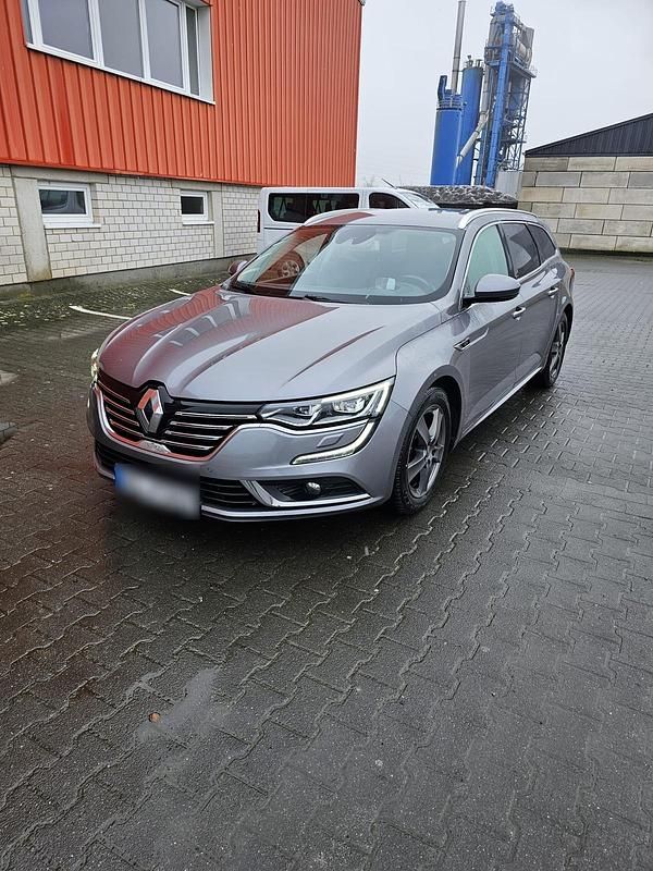 Grau Gebraucht 2017 Renault Talisman Initiale Paris Kombi | 8.999 € (Guter Preis) - Bild 1/4