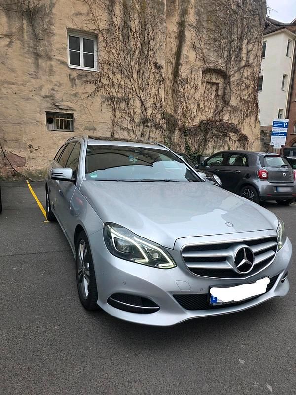 Gebraucht Mercedes E350 258 PS (189 kW) 2014 Grau Kombi
