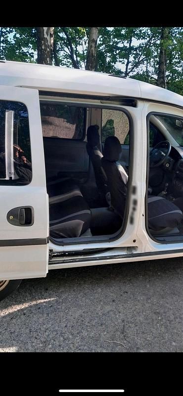 Gebraucht Opel Combo 75 PS (55 kW) 2006 Weiß Van / Kleinbus