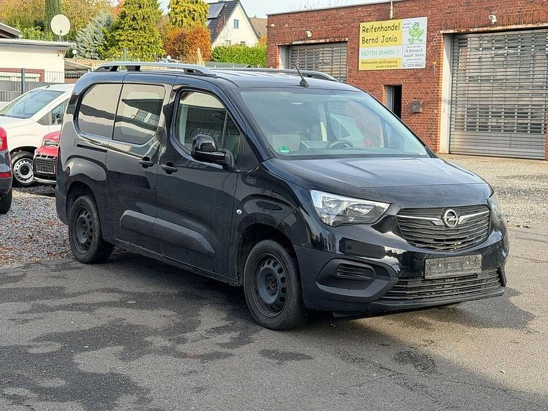 Schwarz Gebraucht 2019 Opel Combo Edition Kombi | 6.250 € (Fairer Preis) - Bild 1/4