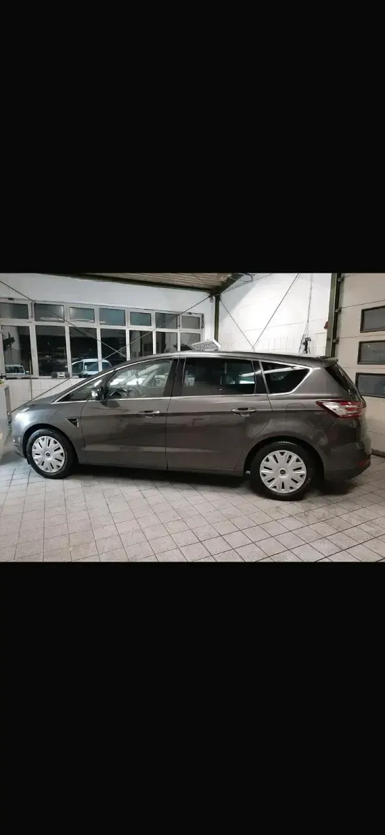 Gebraucht Ford S-MAX S 180 PS (132 kW) 2016 Van / Kleinbus