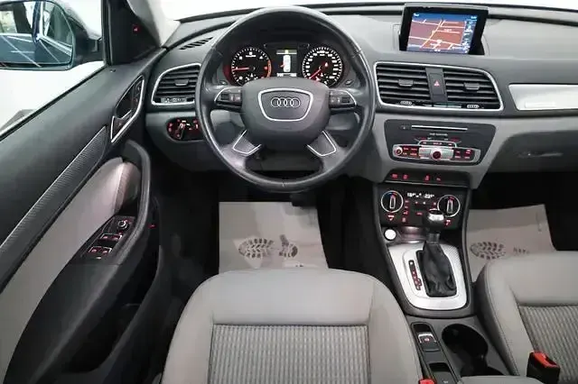 Gebraucht Audi Q3 S-Line 184 PS (135 kW) 2015 Blau SUV