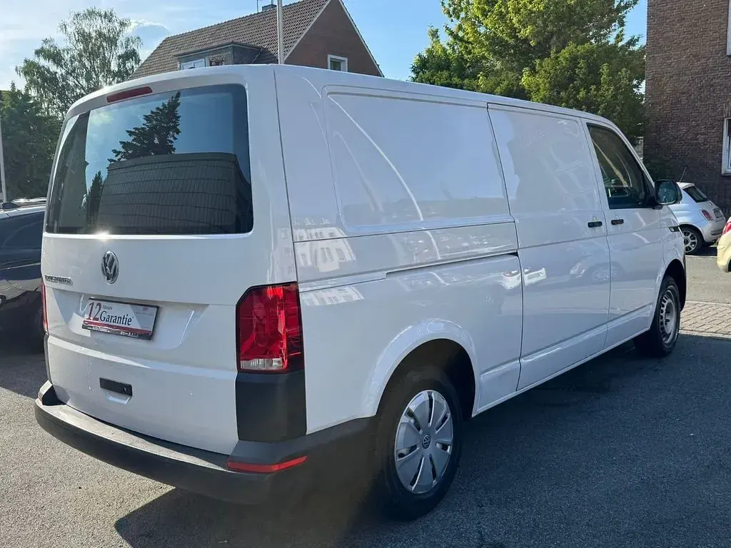 Gebraucht VW Transporter 110 PS (80 kW) 2022 Weiß Van