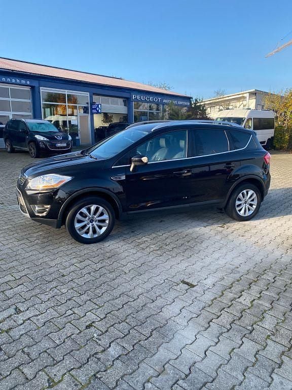 Gebraucht Ford Kuga Titanium 140 PS (102 kW) 2011 Schwarz SUV