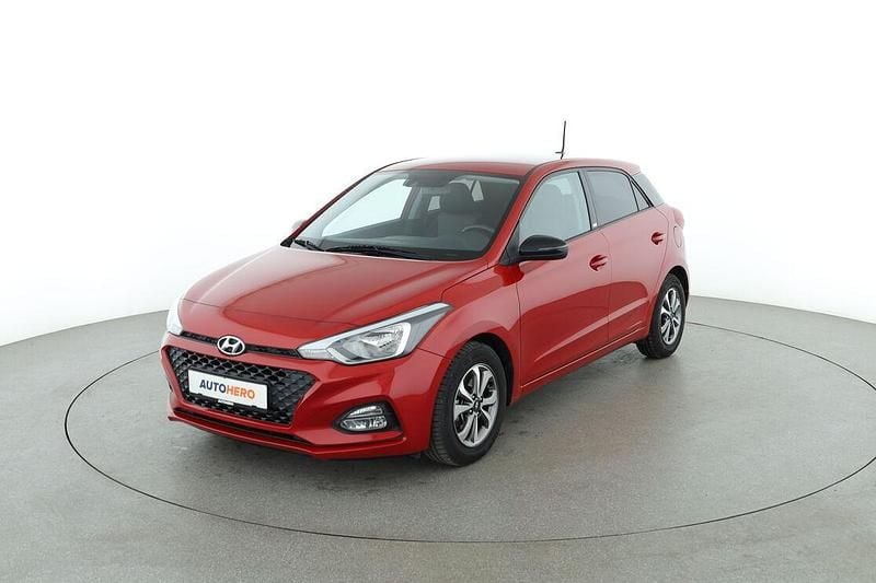 Rot Gebraucht 2019 Hyundai i20 YES! Limousine | 13.860 € (Teuer) - Bild 1/3