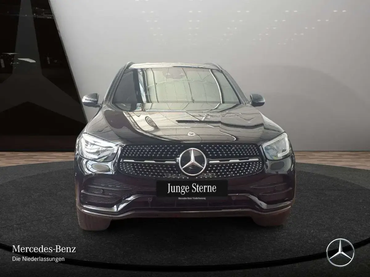 Gebraucht Mercedes GLC300 AMG 211 PS (155 kW) 2021 Schwarz SUV