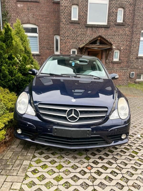 Usata Mercedes R350 272 CV (200 kW) 2007 Blu Monovolume