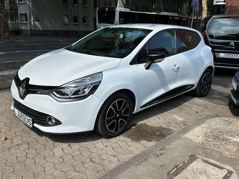 Gletscherweiss Gebraucht 2014 Renault Clio IV Initiale Paris Kleinwagen | 6.999 € (Fairer Preis) - Bild 1/4
