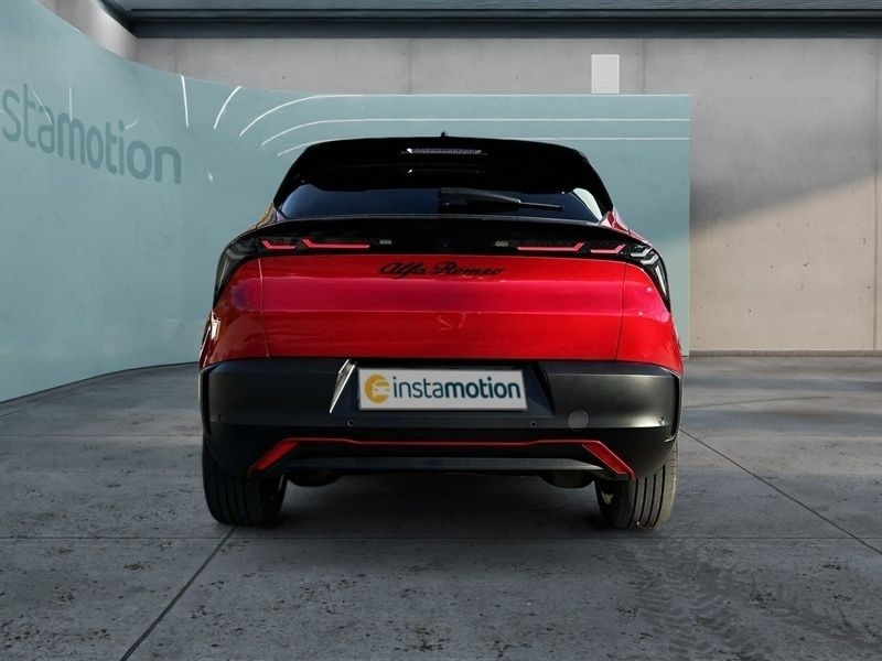 Gebraucht Alfa Romeo Junior Edizione Speciale 114 kW (156 PS) 2024 Rot SUV