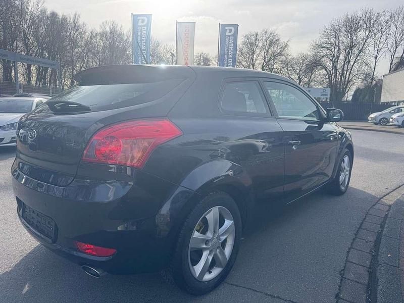Gebraucht Kia Ceed Edition 7 90 PS (66 kW) 2012 Schwarz Kleinwagen