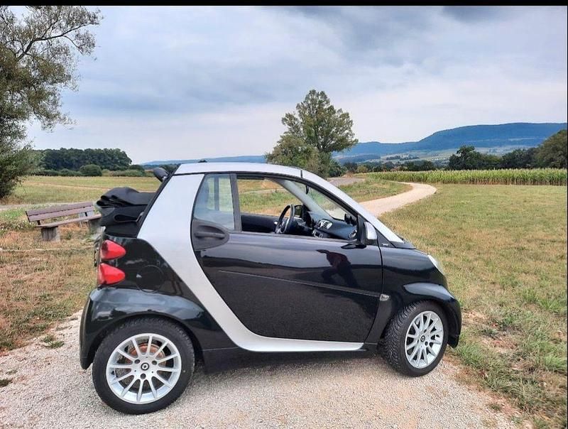 Schwarz Gebraucht 2010 Smart ForTwo Cabrio Cabrio | 4.700 € (Fairer Preis) - Bild 1/4