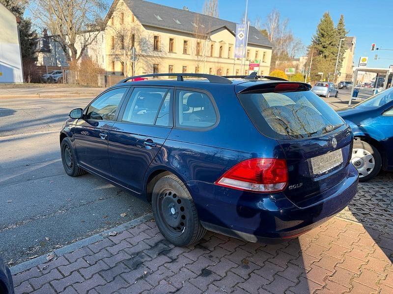 Gebraucht VW Golf V 105 PS (77 kW) 2009 Blau Kombi