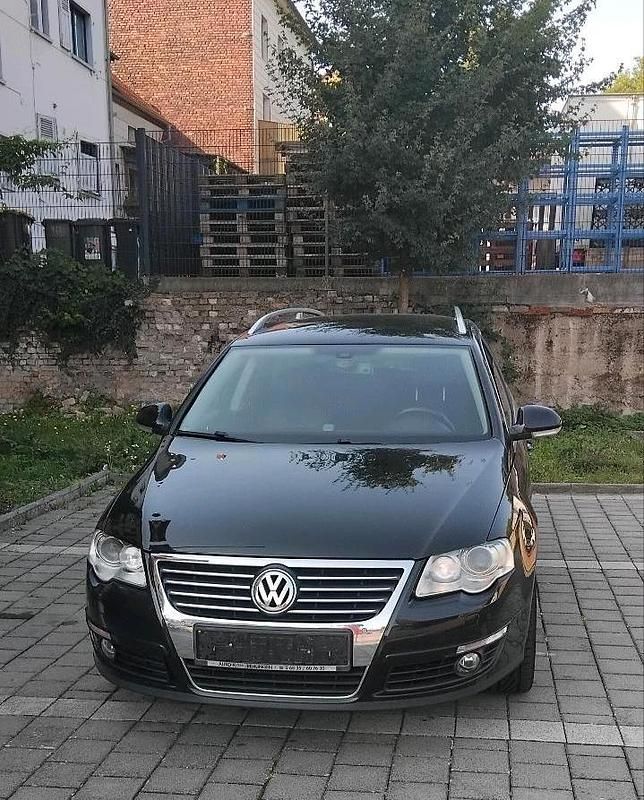 Schwarz Gebraucht 2009 VW Passat Kleinwagen | 3.550 € (Guter Preis) - Bild 1/4