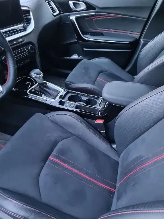 Gebraucht Kia ProCeed GT 204 PS (150 kW) 2024 Grau Kombi