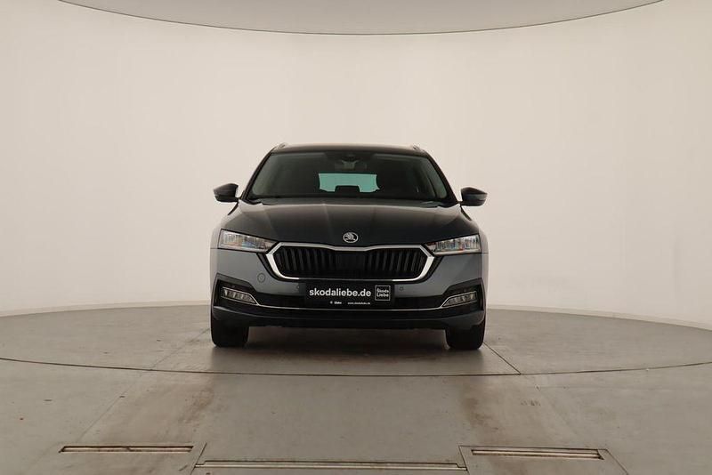 Gebraucht Skoda Octavia Style 110 PS (80 kW) 2022 Quarzgrau metallic Kombi