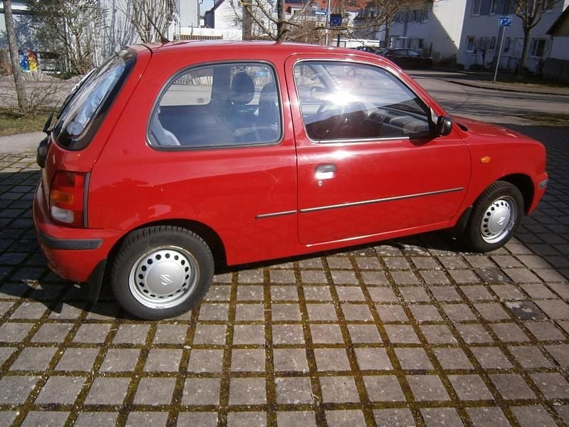 Gebraucht Nissan Micra 54 PS (39 kW) 1999 Rot Kleinwagen