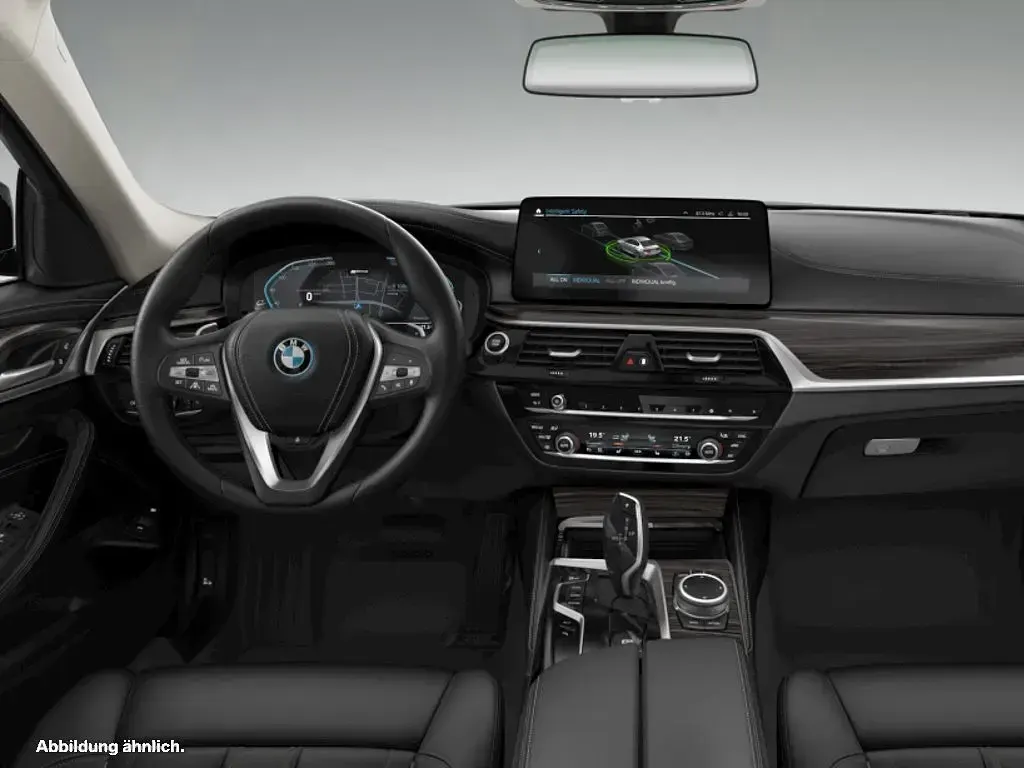 Gebraucht BMW 530e Luxury Line 184 PS (135 kW) 2023 Grau Limousine