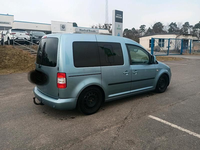 Gebraucht VW Caddy Life 140 PS (102 kW) 2010 Blau Van / Kleinbus