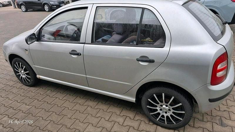 Gebraucht Skoda Fabia 75 PS (55 kW) 2002 Silber Kleinwagen