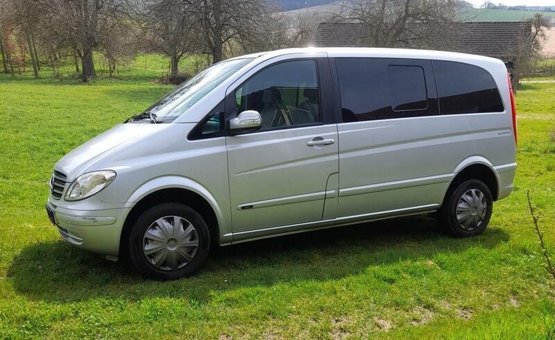 Silber Gebraucht 2007 Mercedes Viano Van / Kleinbus | 7.300 € (Superpreis) - Bild 1/4