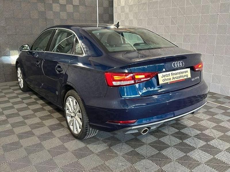 Gebraucht Audi A3 Design 116 PS (85 kW) 2018 Blau Limousine