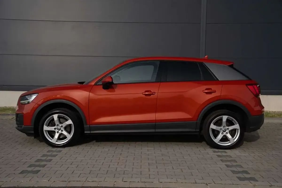 Gebraucht Audi Q2 Sport 116 PS (85 kW) 2017 Orange SUV