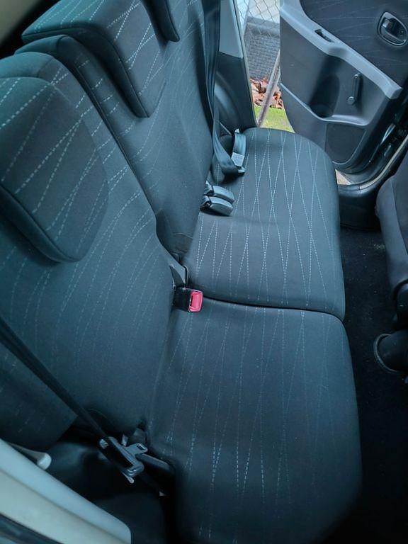 Gebraucht Toyota Yaris 87 PS (63 kW) 2006 Silber Limousine