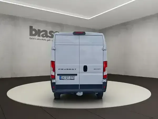 Gebraucht Peugeot Boxer 140 PS (102 kW) 2026 Kaolin weiß Van