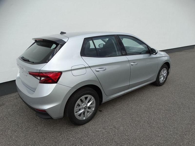 Neu Skoda Fabia Drive 116 PS (85 kW) 2025 Silber Kleinwagen