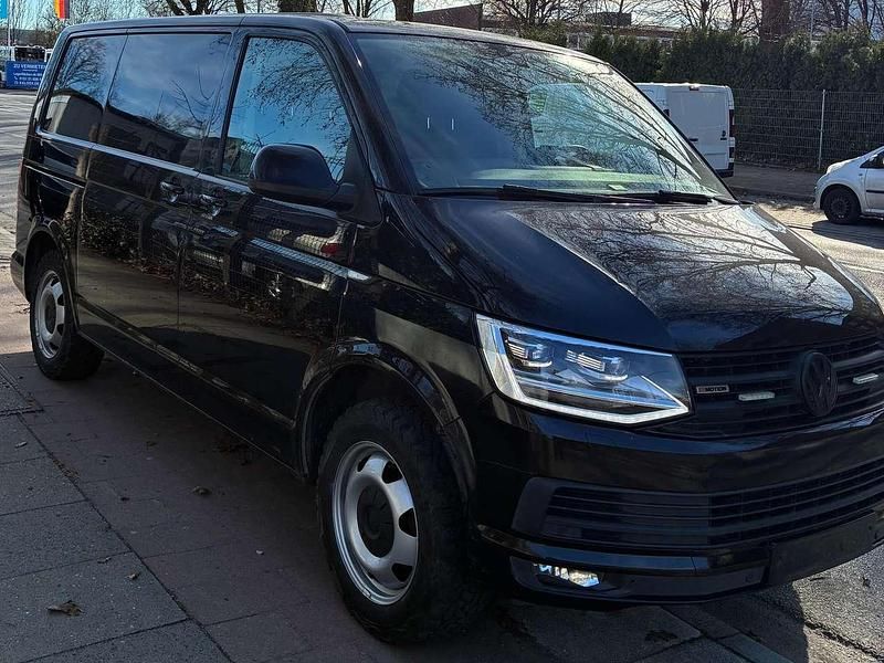 Gebraucht VW Transporter 179 PS (131 kW) 2016 Schwarz Van