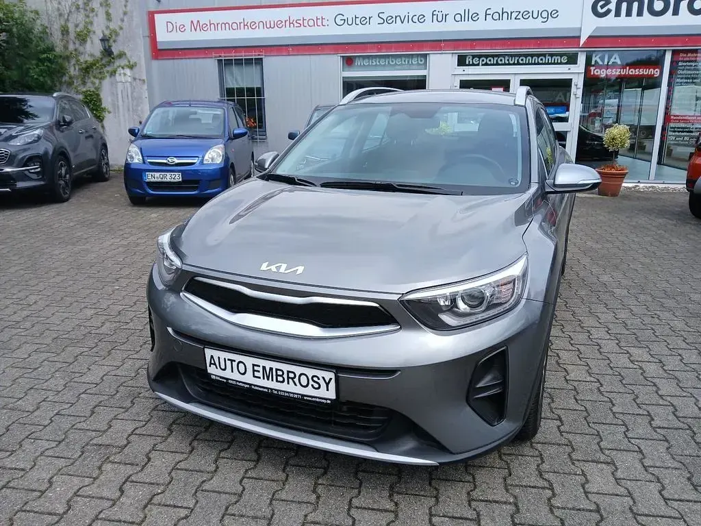 Gebraucht Kia Stonic Vision 101 PS (74 kW) 2025 Grau SUV