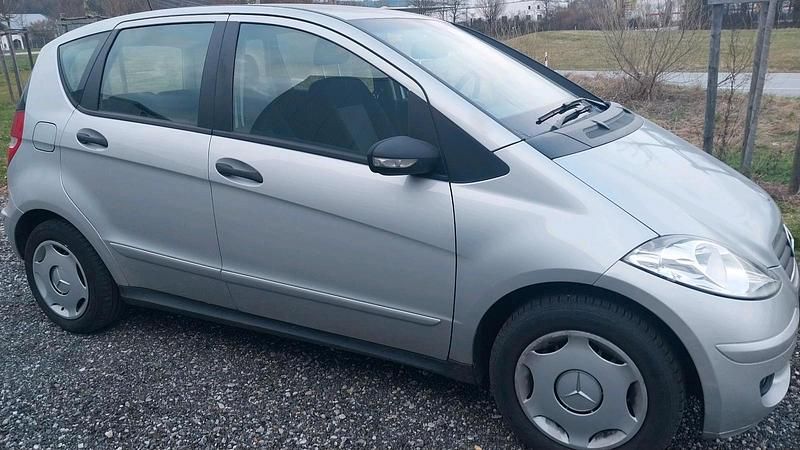 Gebraucht Mercedes A170 115 PS (84 kW) 2006 Silber Kleinwagen