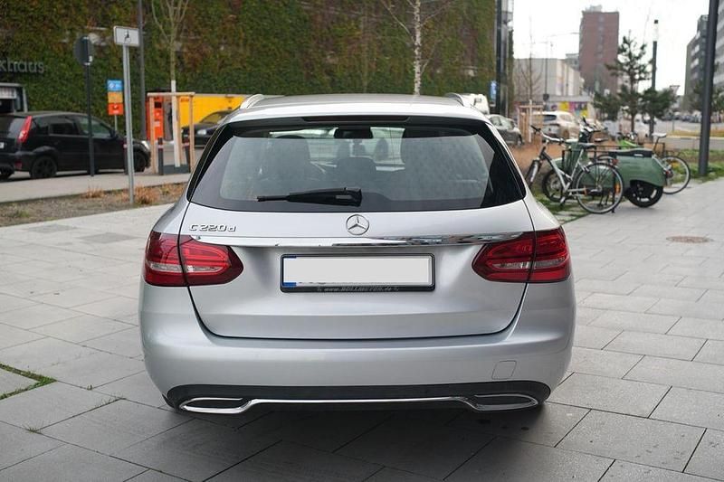Gebraucht Mercedes C220 170 PS (125 kW) 2016 Grau Kombi