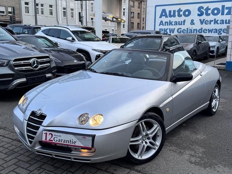Gebraucht Alfa Romeo Spider 165 PS (121 kW) 2004 Silber Cabrio