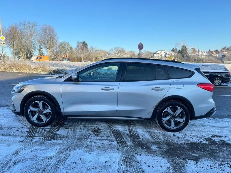 Gebraucht Ford Focus Active 147 PS (108 kW) 2021 Andere Kombi