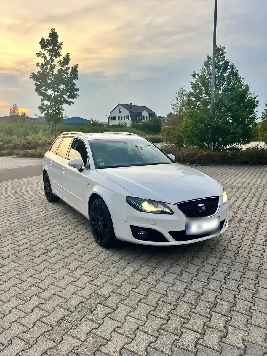 Gebraucht Seat Exeo 170 PS (125 kW) 2012 Weiß Kombi