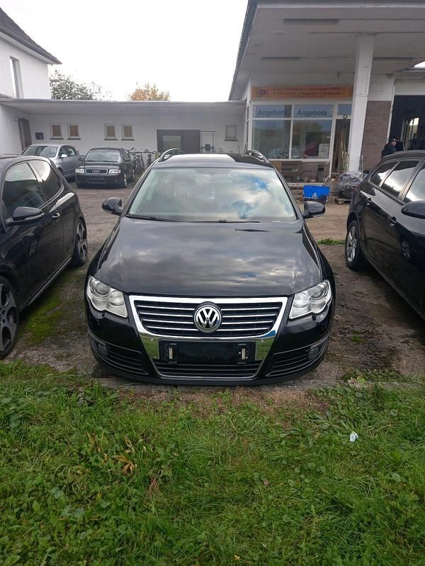 Schwarz Gebraucht 2006 VW Passat Kombi | 4.500 € (Etwas zu teuer) - Bild 1/4