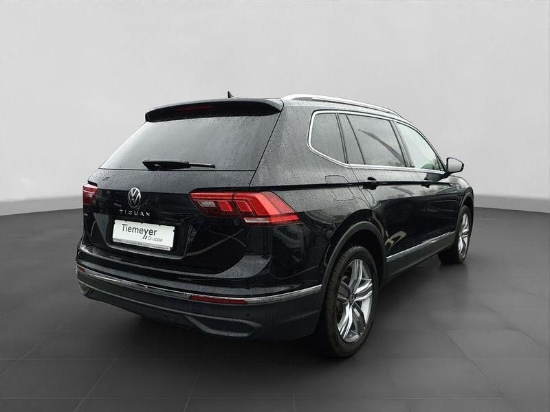 Gebraucht VW Tiguan Allspace Move 150 PS (110 kW) 2024 Schwarz SUV