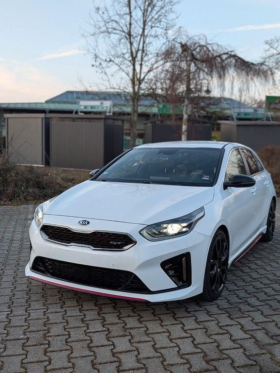 Gebraucht Kia Ceed GT GT 204 PS (150 kW) 2020 Weiß Limousine