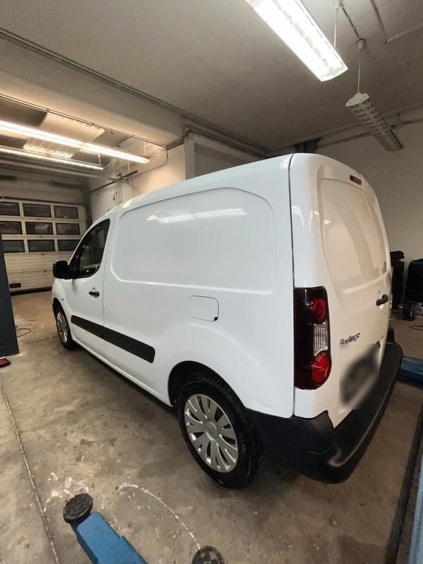 Gebraucht Citroën Berlingo 90 PS (66 kW) 2015 Weiß Van / Kleinbus