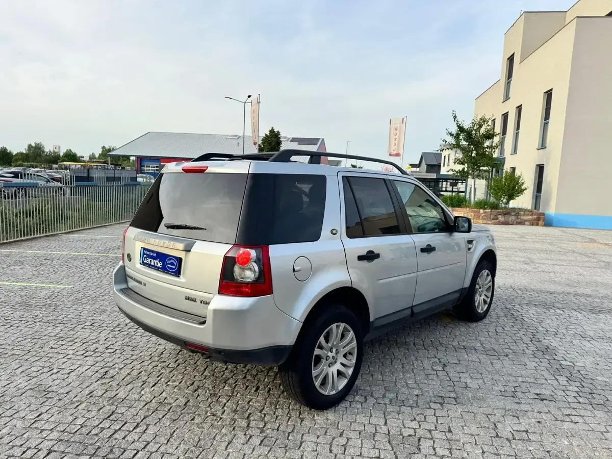 Gebraucht Land Rover Freelander 2 HSE 151 PS (111 kW) 2009 Silber SUV