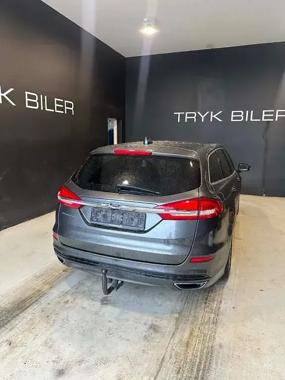 Gebraucht Ford Mondeo Titanium 190 PS (139 kW) 2020 Grau Limousine