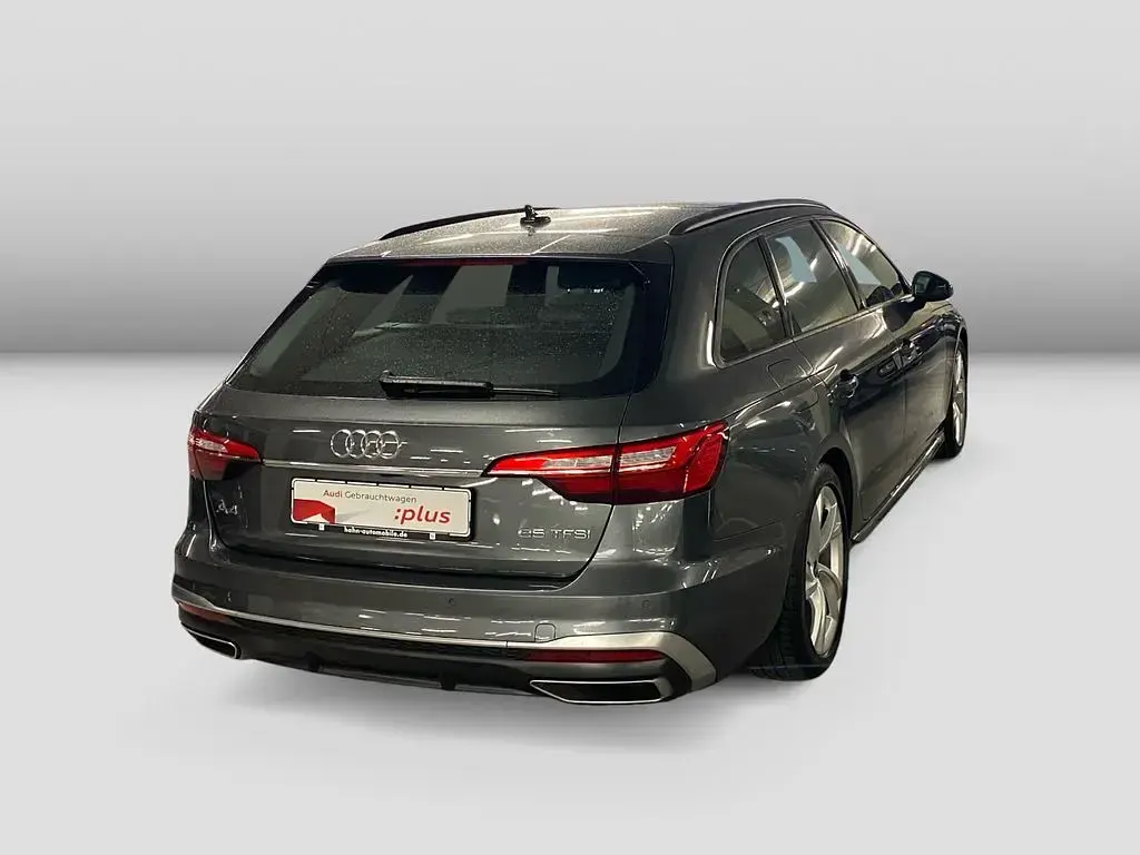 Gebraucht Audi A4 S-Line 150 PS (110 kW) 2023 Daytonagrau perleffekt Kombi