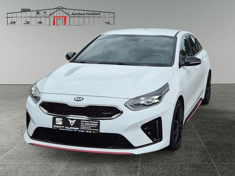 Weiß Gebraucht 2019 Kia ProCeed GT Kleinwagen | 17.990 € (Fairer Preis) - Bild 1/4