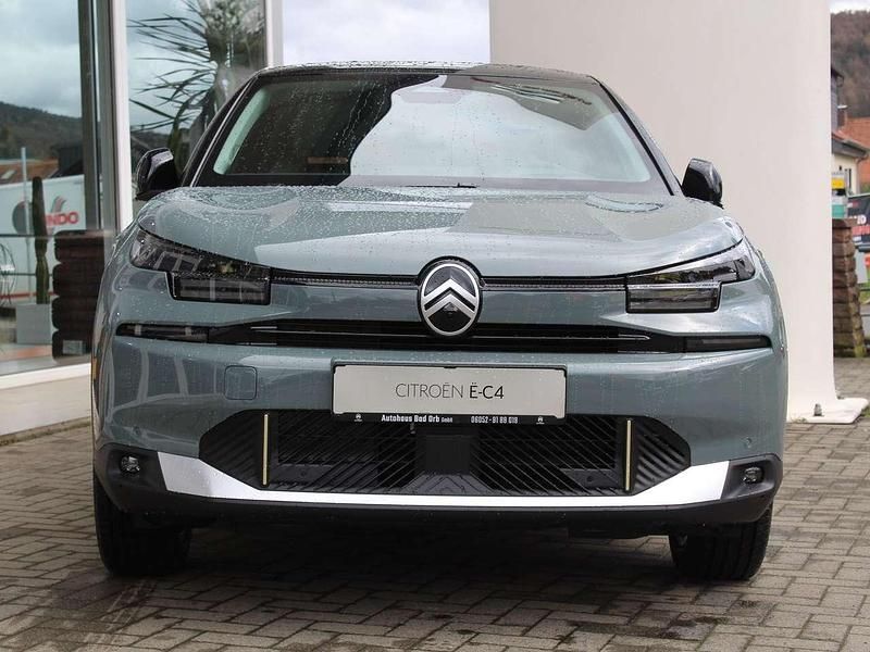 Lackierung manhattan green Neu 2025 Citroën e-C4 Kleinwagen | 33.900 € (Teuer) - Bild 1/4