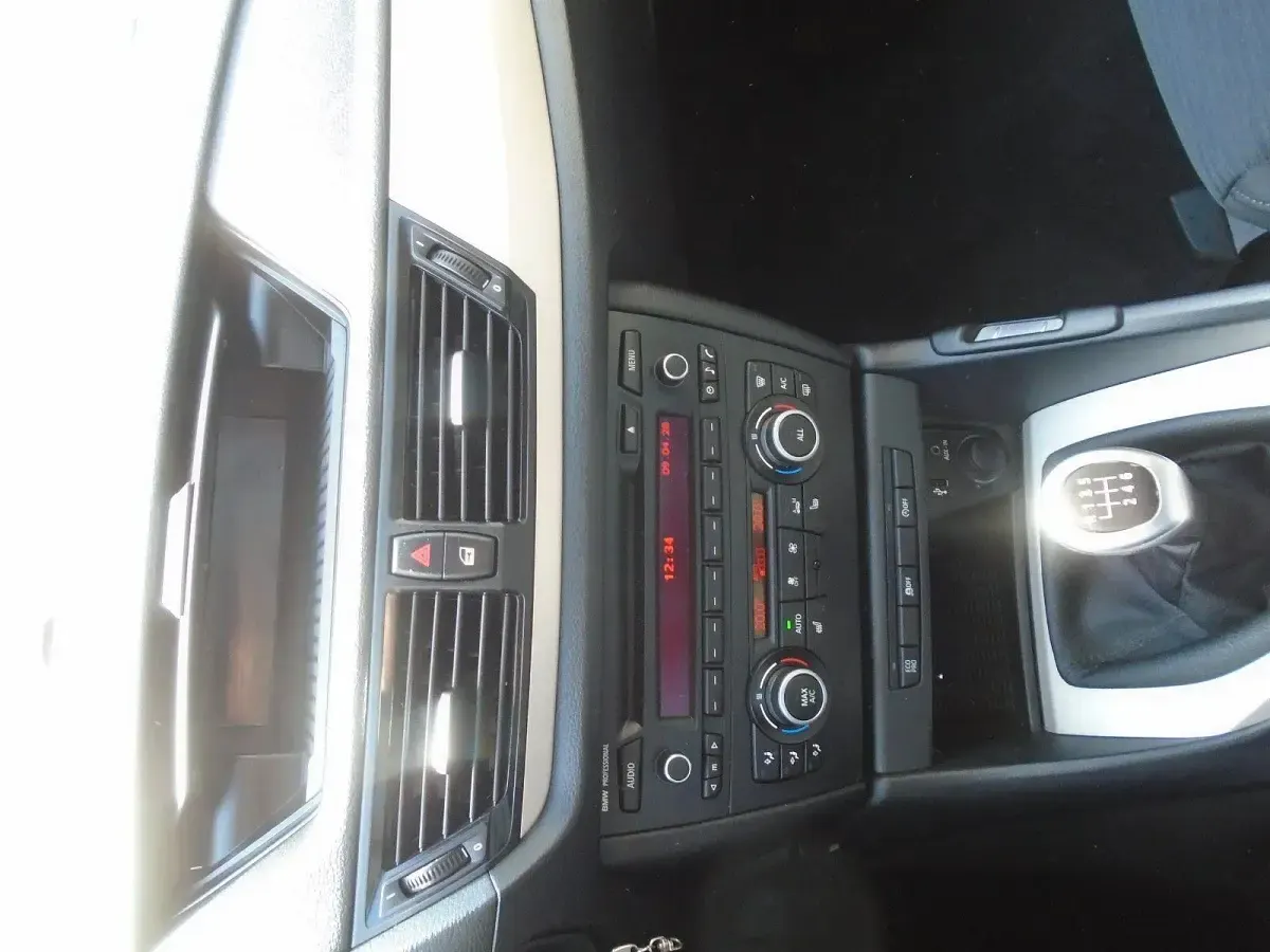 Używany BMW X1 116 KM (85 kW) 2013 SUV