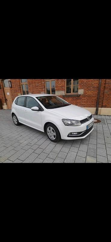 Weiß Gebraucht 2014 VW Polo Kleinwagen | 7.200 € (Fairer Preis) - Bild 1/4