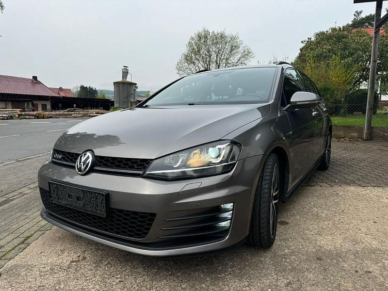 Grau Gebraucht 2016 VW Golf VII GTD Kombi | 8.990 € (Guter Preis) - Bild 1/4