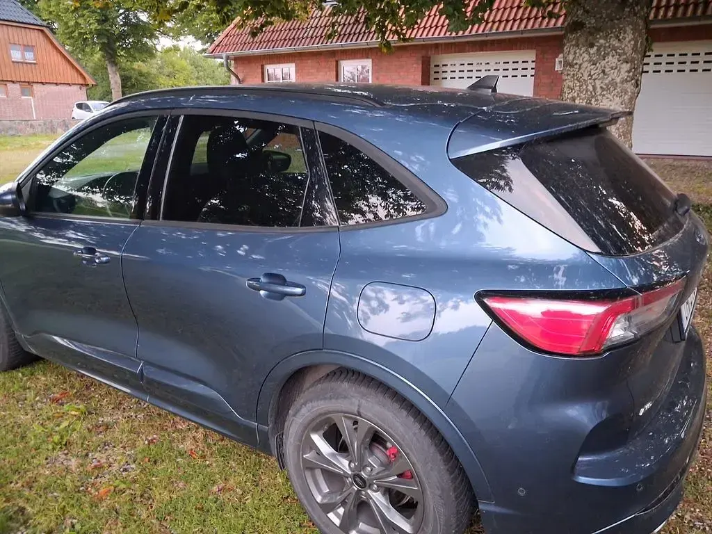 Gebraucht Ford Kuga ST-Line 190 PS (139 kW) 2022 Blau SUV